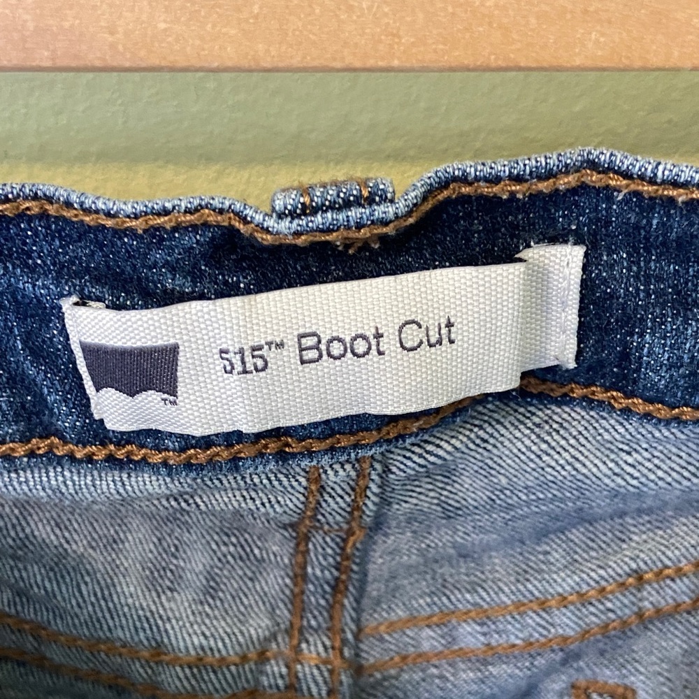 Levi's Dark Blue Bootcut Jeans - Picture 2 of 4